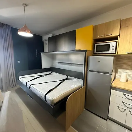 Urban & Cozy Sapphire